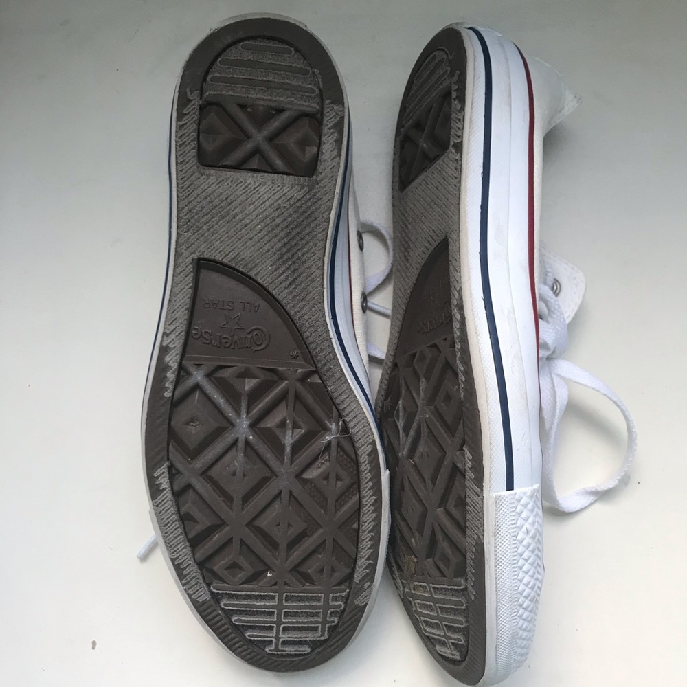 White Converse Used with Box - Picture 6 of 6